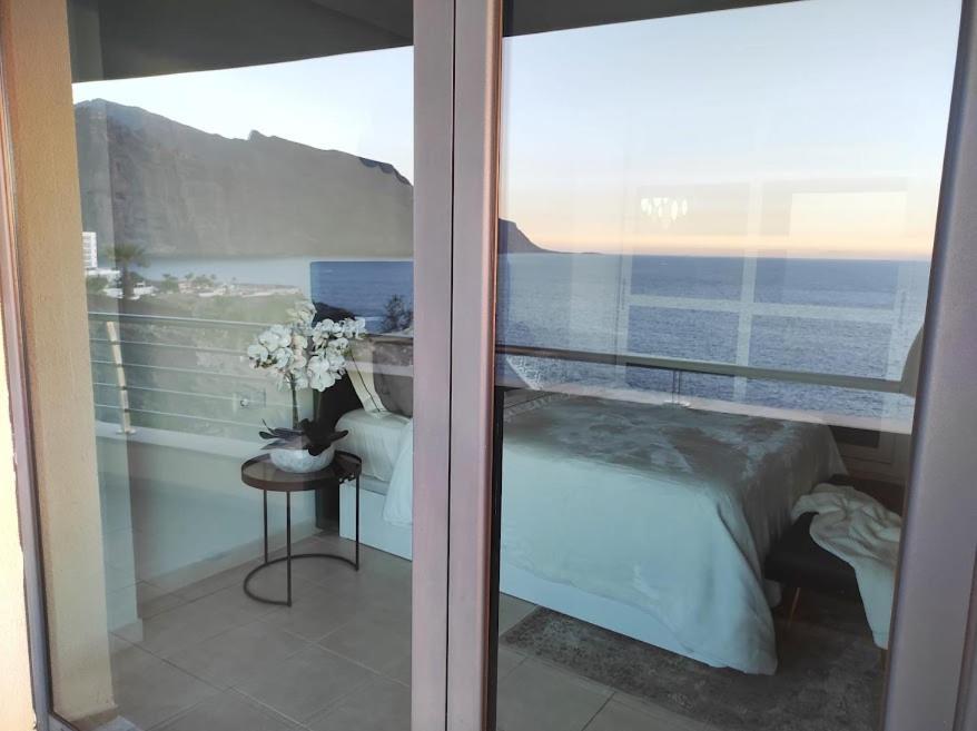 Luxury Los Gigantes Apartment Puerto de Santiago  Ngoại thất bức ảnh